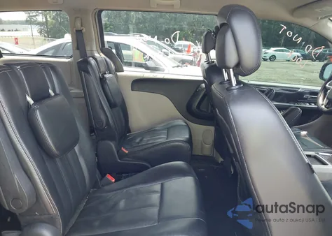 2016 Chrysler Town & Country Touring from USA, damaged, VIN 2C4RC1BG0GR148177